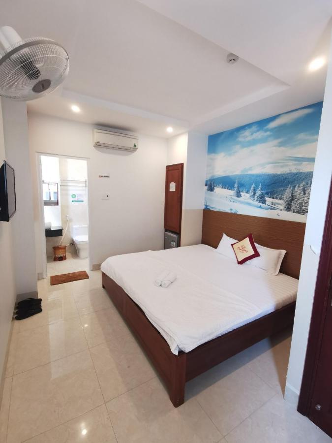 Khách sạn Sen Vàng 2*